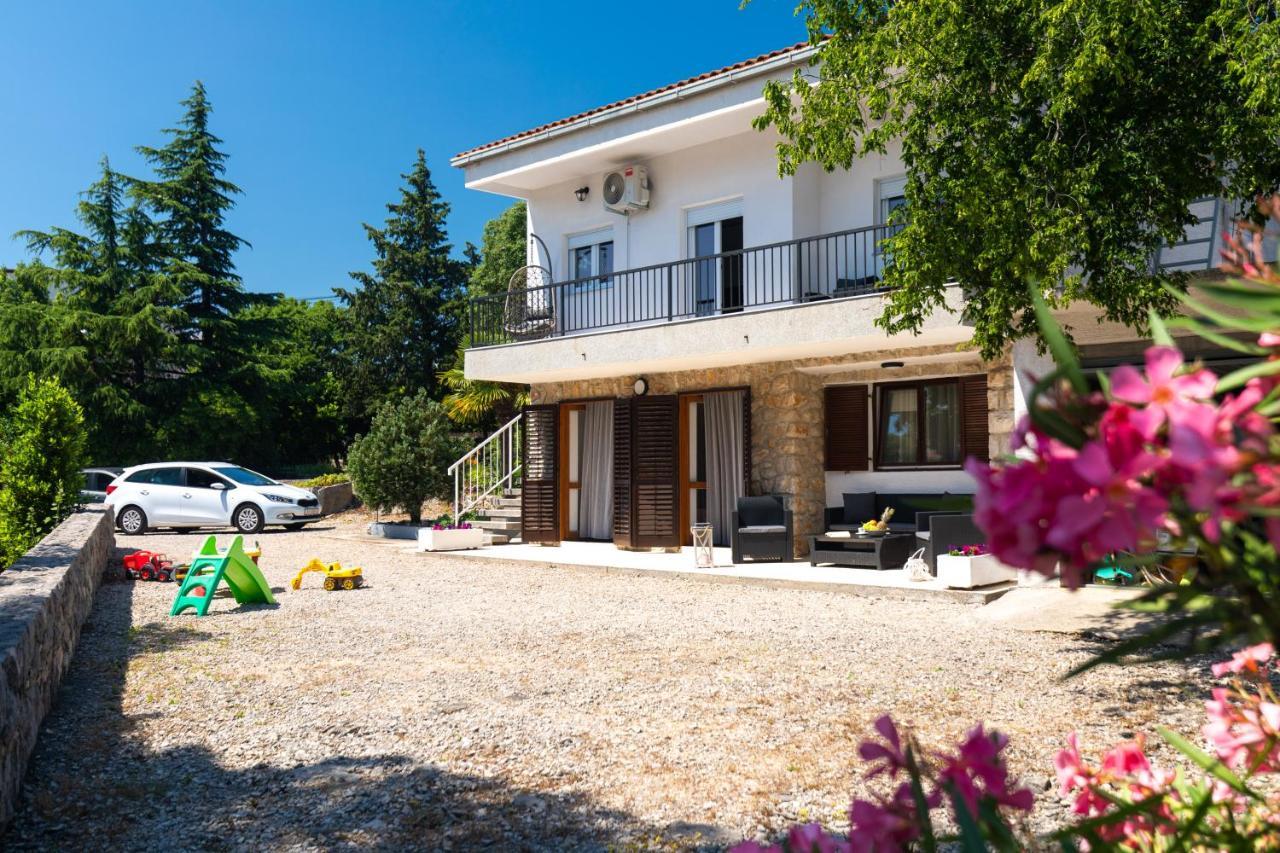 Apartment Lora Crikvenica Exterior foto